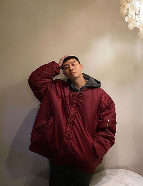 Park Seo Joon in a maroon coat