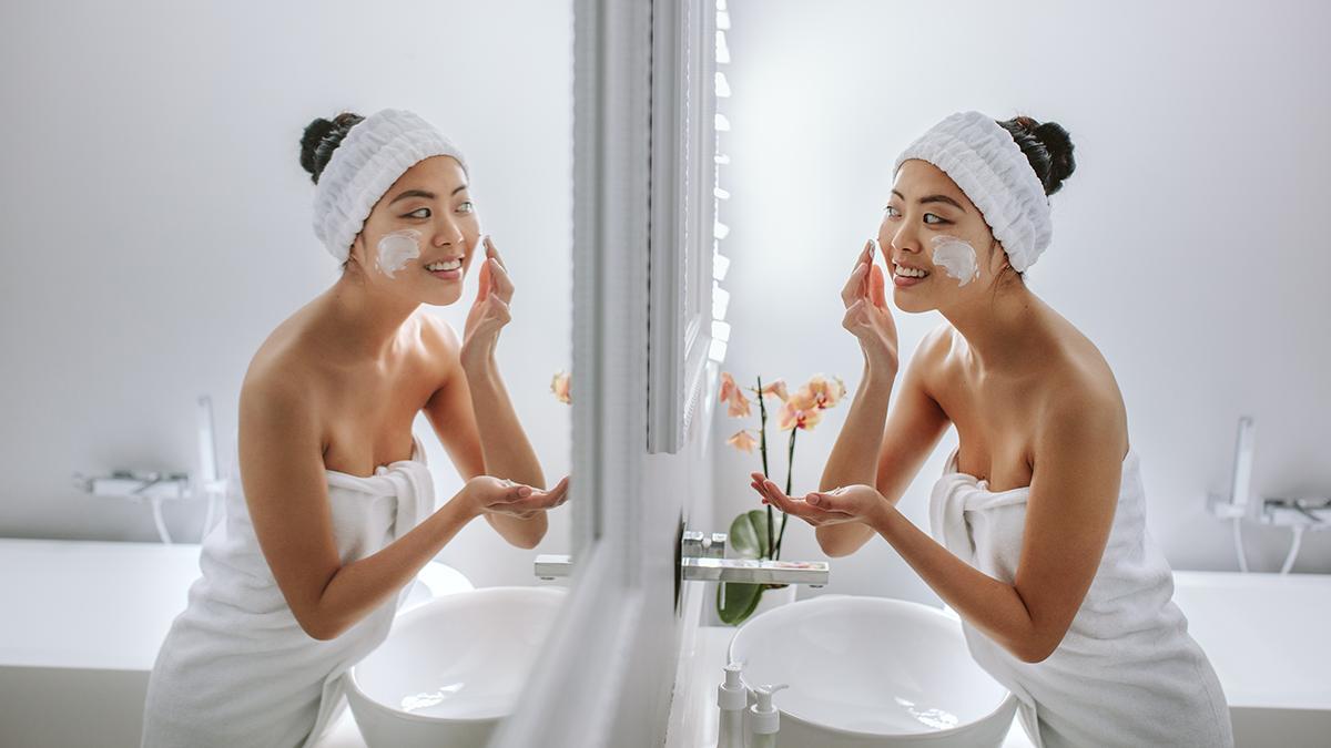 A Morning Skincare Routine to Start Your Day Right