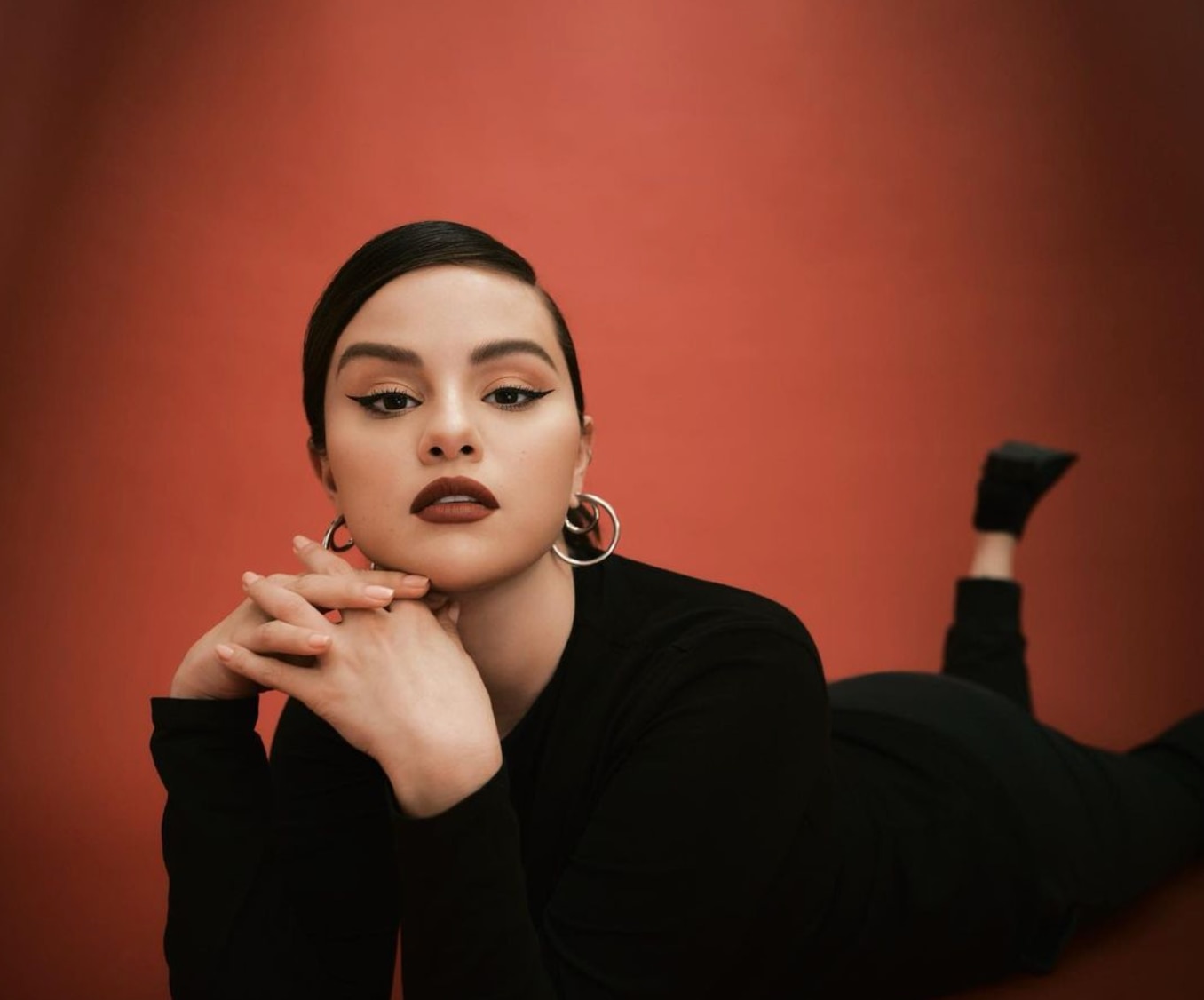 Selena Gomez hugging her best friend.