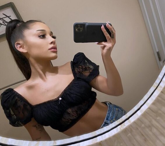 Ariana Grande with a sky high pony