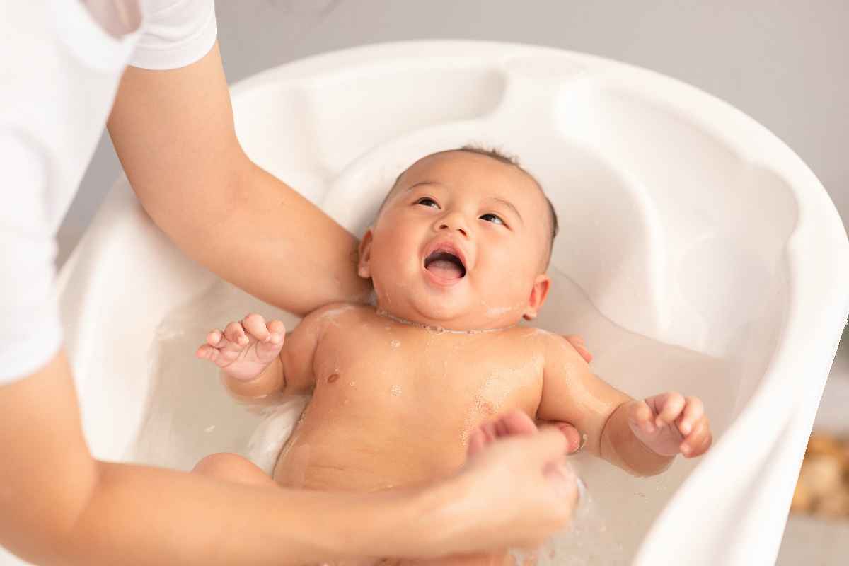 Infant bathtubs make baths less slippery and so much safer.