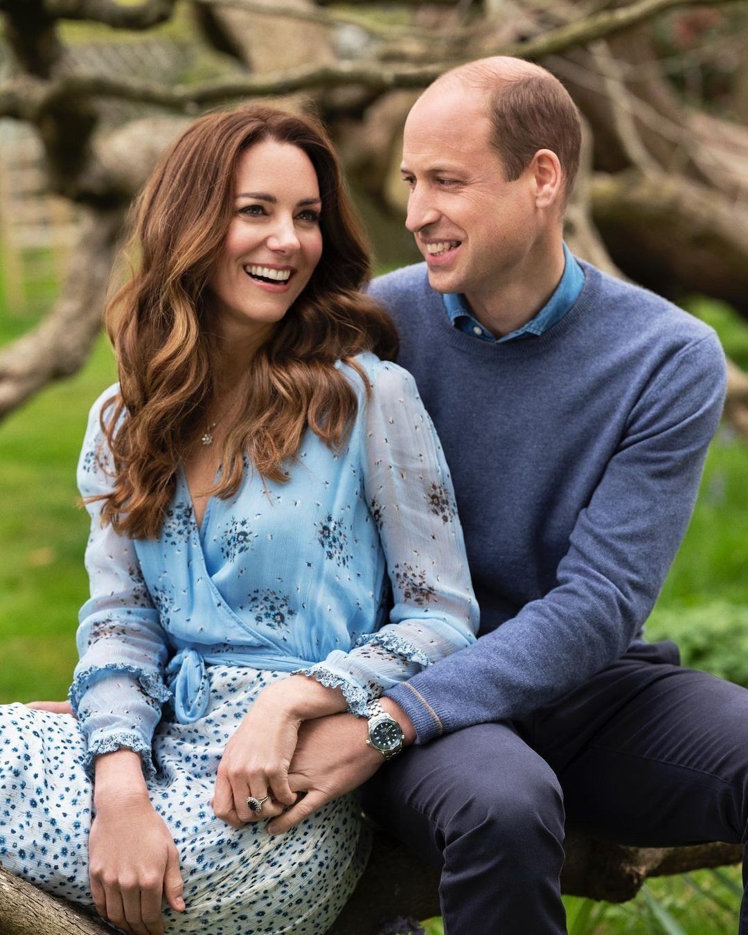 Kate Middleton and Prince William in blue.