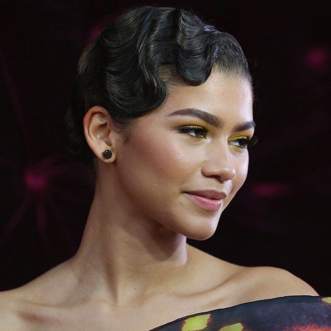 Closeup of Zendaya at a red carpet event.