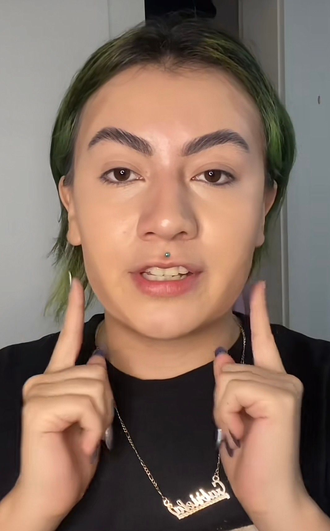 A portrait of woman showing how to contour square-shaped face.