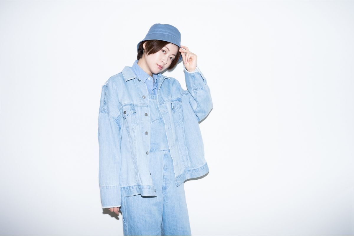 phong cách tomboy áo khoác jean