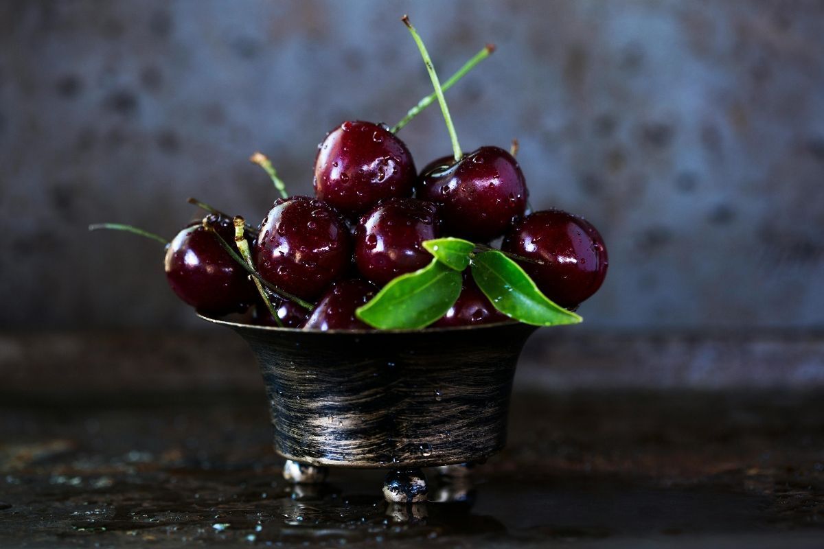 bị mụn không nên ăn gì hãy chọn cherry