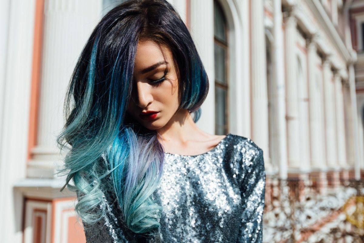 Tóc ombre xanh khói