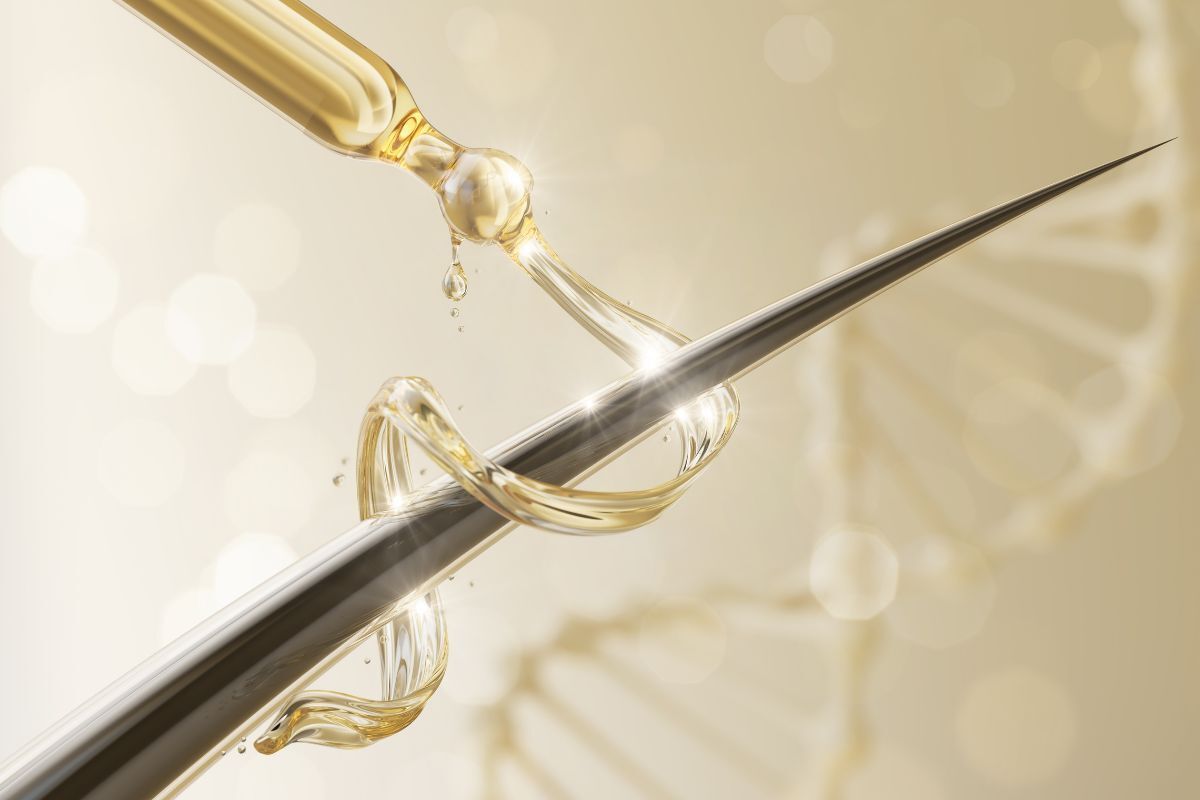 chăm sóc tóc mùa Hè dùng kem ủ tóc và serum dưỡng tóc