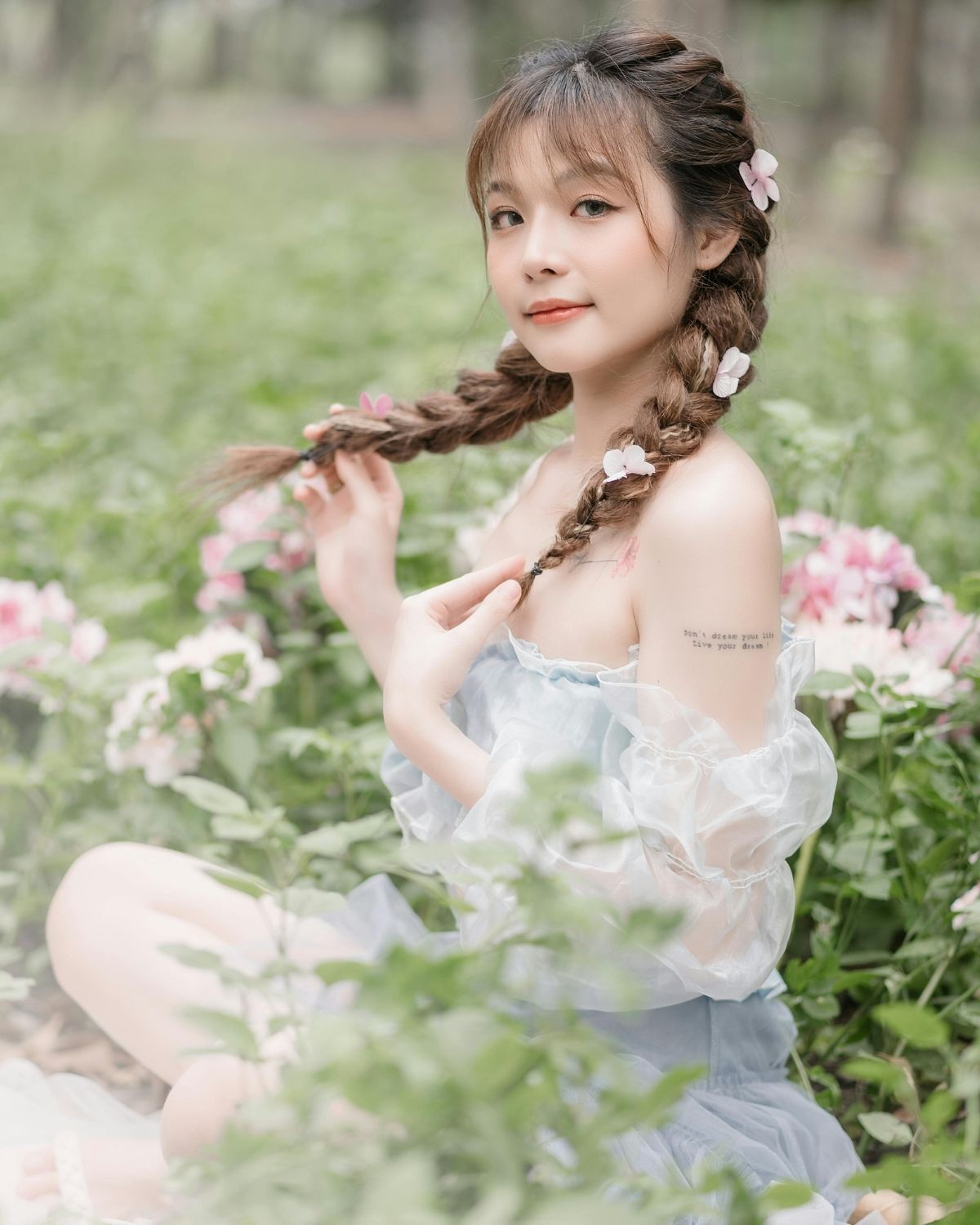 kiểu tết tóc hai bên