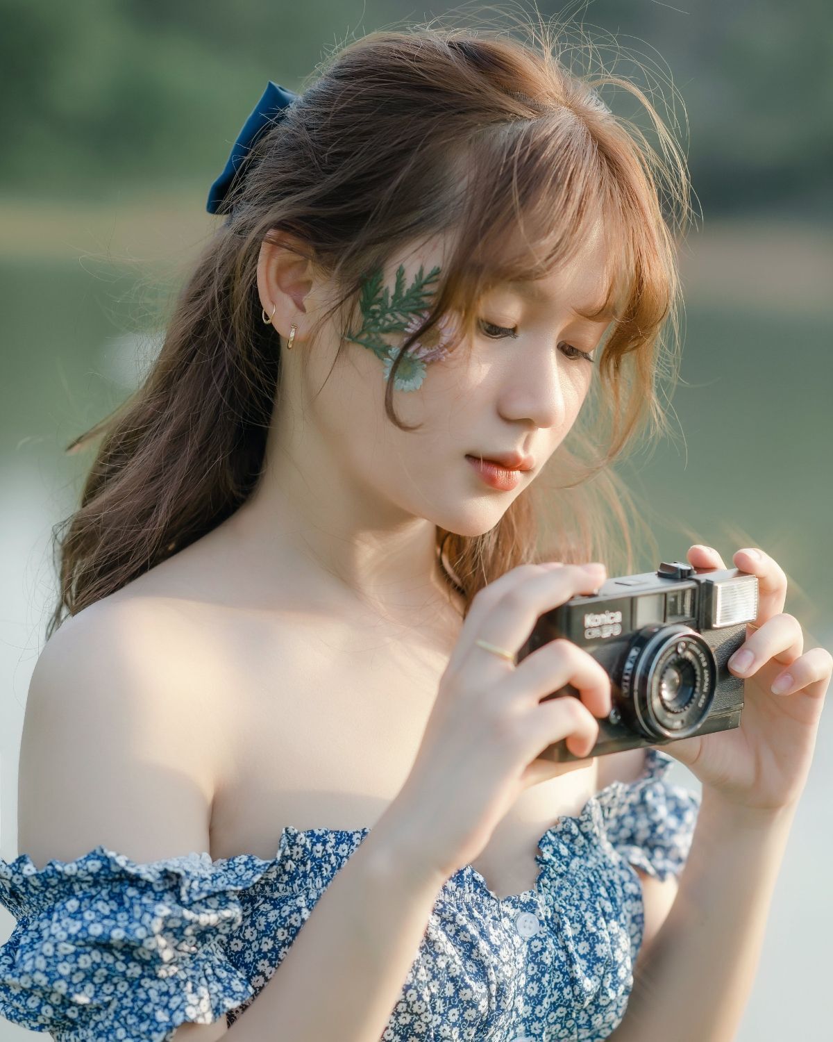 kiểu tóc buộc nửa đầu