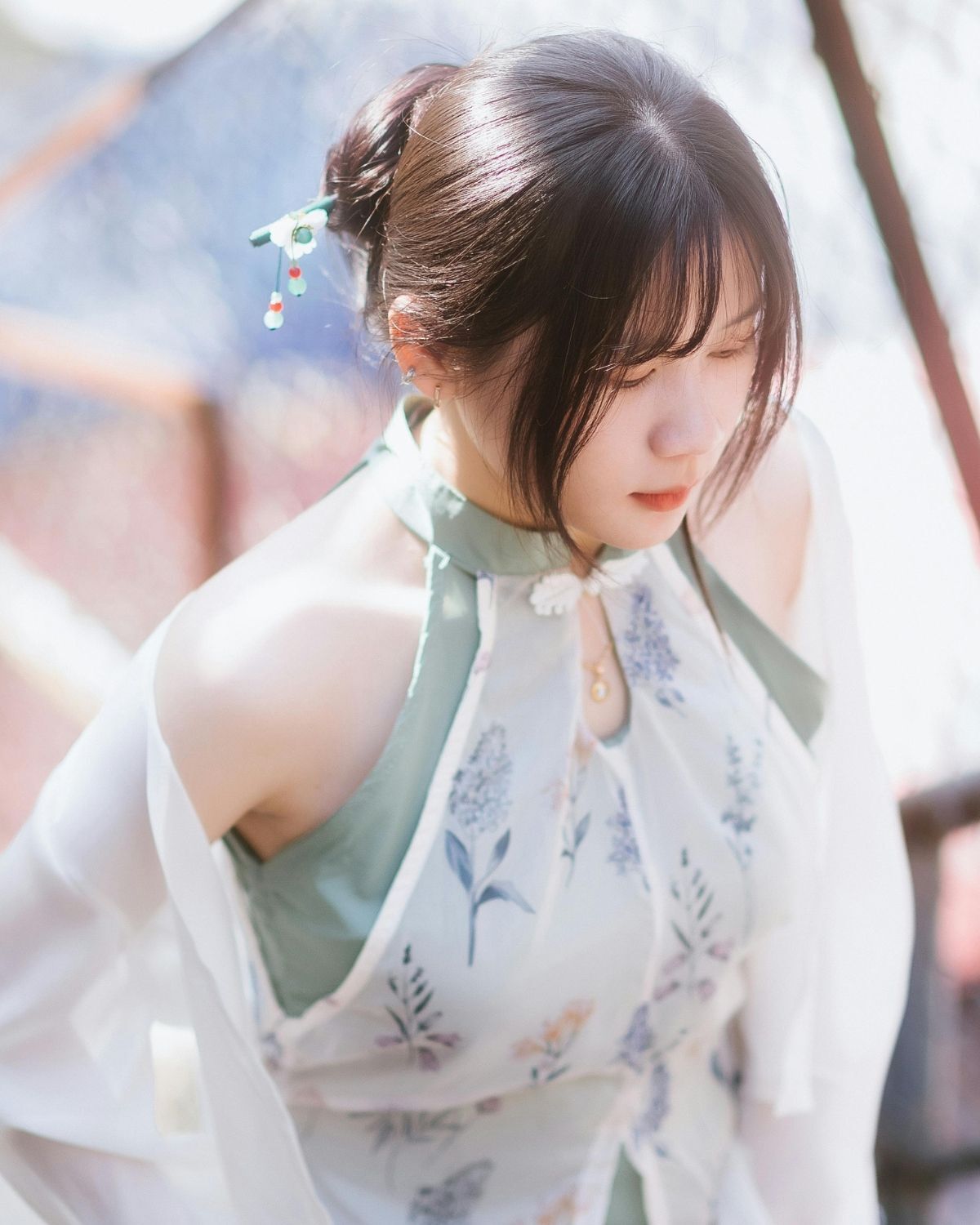 buộc tóc layer nữ búi cài trâm