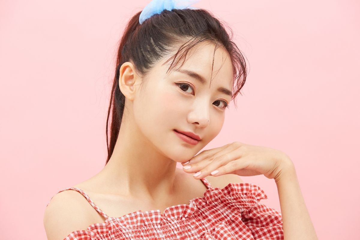 buộc tóc đuôi ngựa đẹp