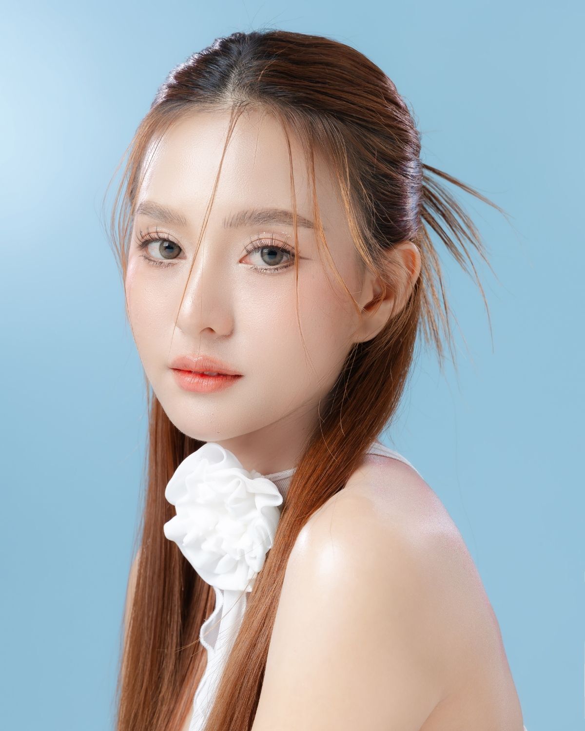 buộc tóc đuôi gà