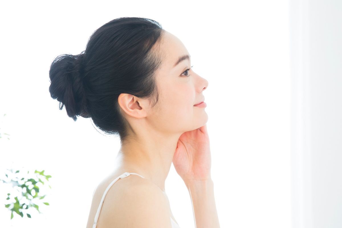 Búi tóc ballet đơn giản