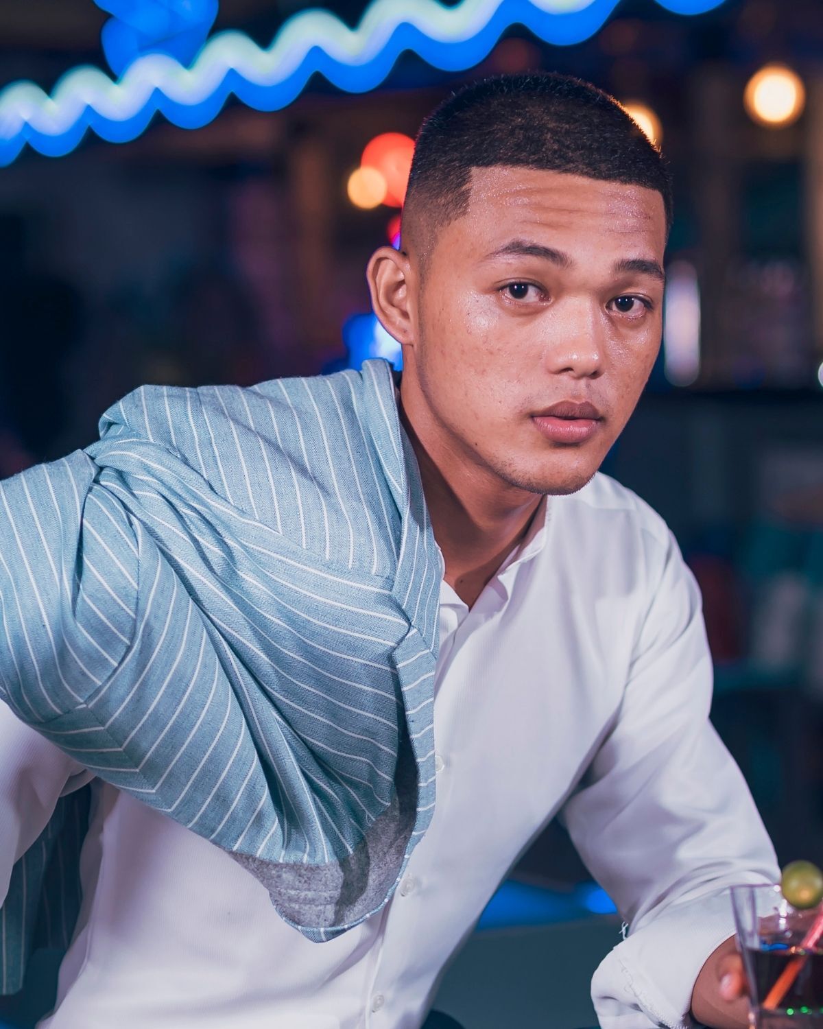 Tóc húi cua cho mặt tròn