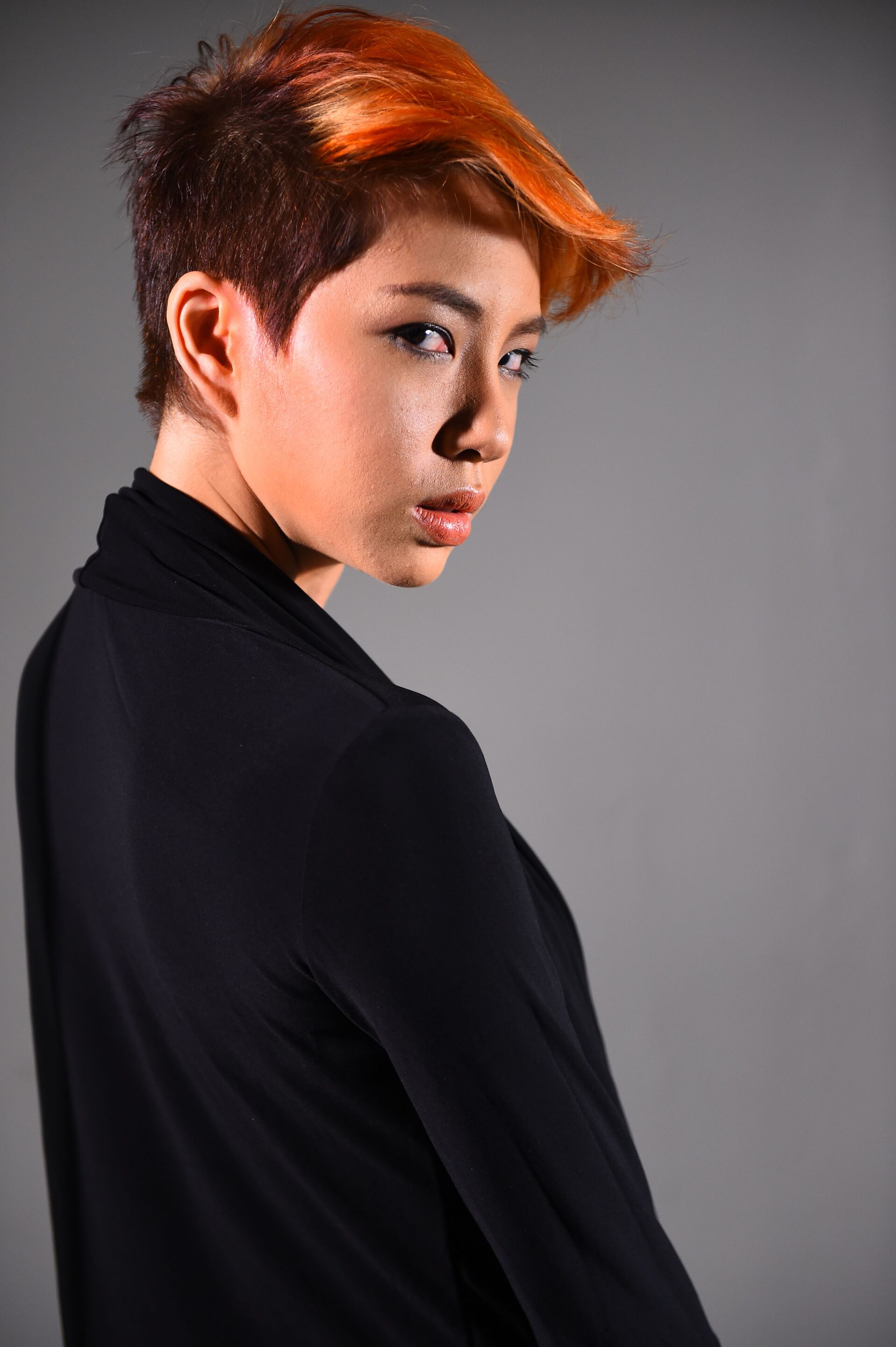 tóc gẩy light tóc ngắn màu cam