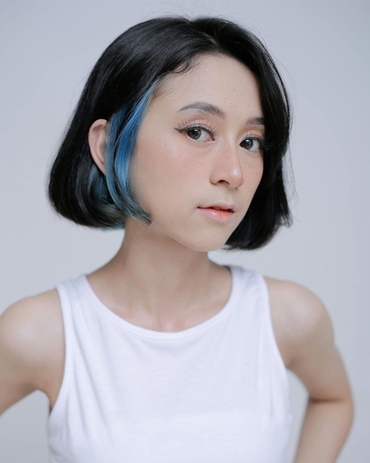 gẩy light tóc ngắ màu sáng