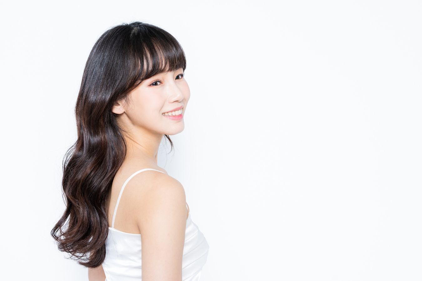 Tóc xoăn sóng nước mái ngang