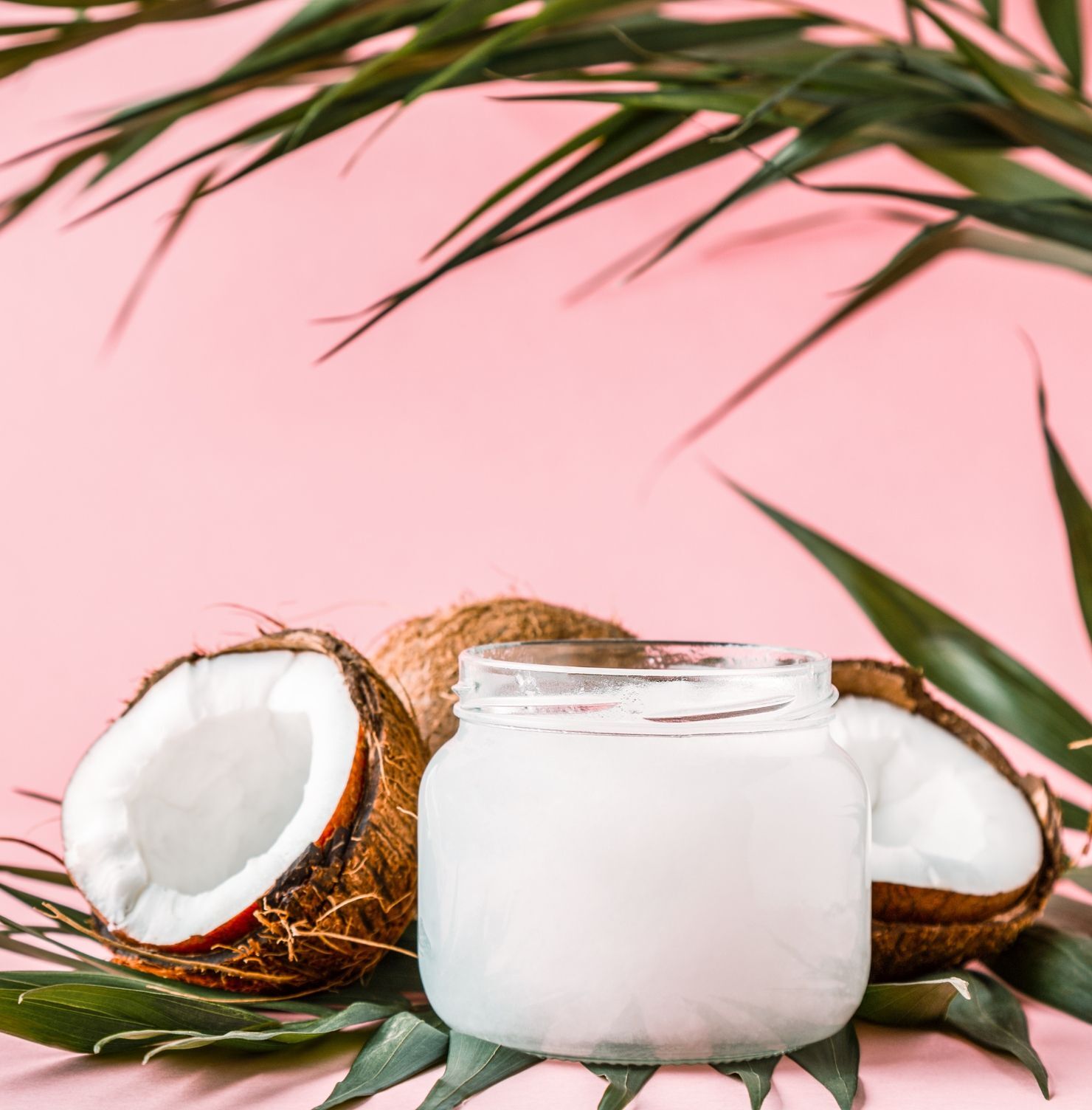 Cách trị thâm đầu gối lọ dầu dừa 