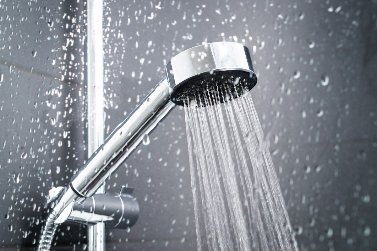 cách gội đầu lâu bết