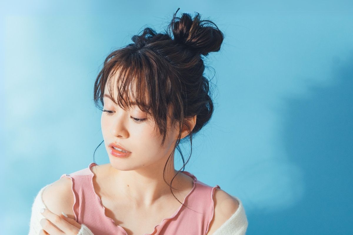 Cách búi tóc củ tỏi không cần dụng cụ