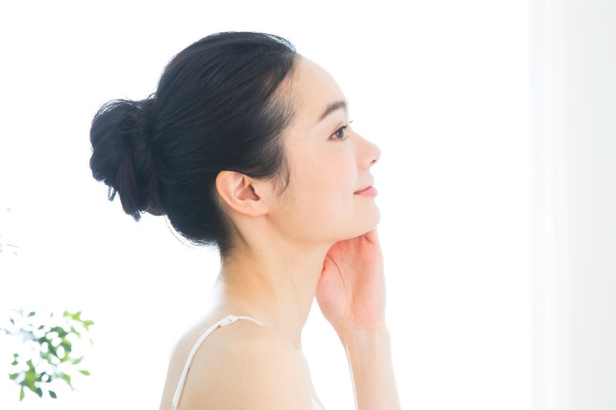 Cách búi tóc củ tỏi bằng tất