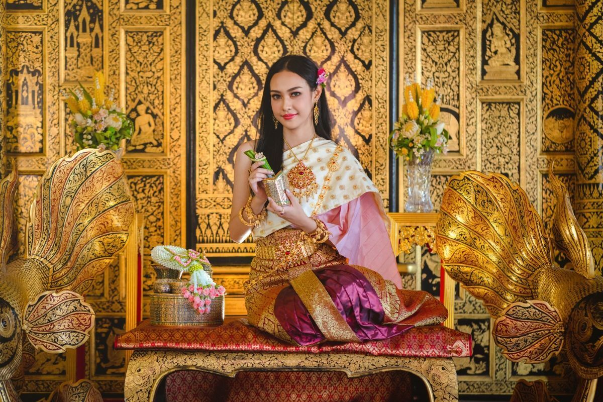 makeup tone thai