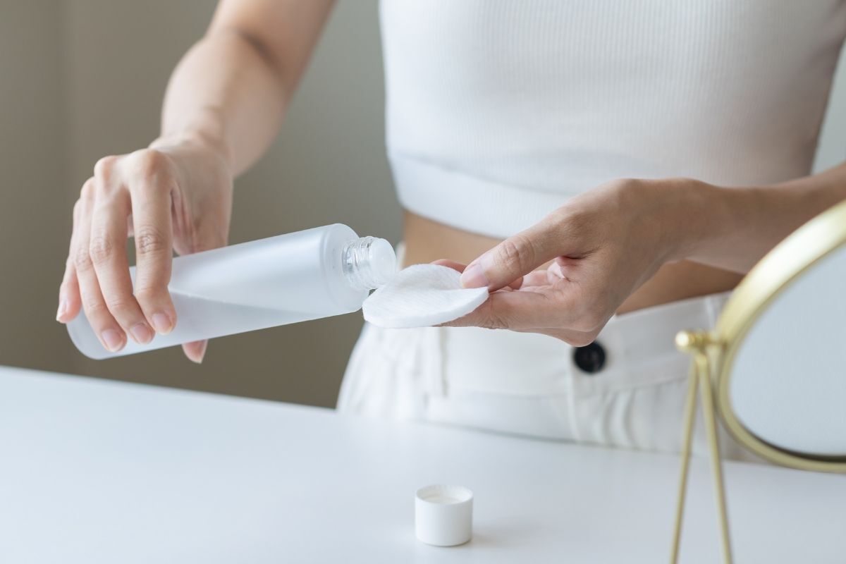 các bước skincare đơn giản toner 