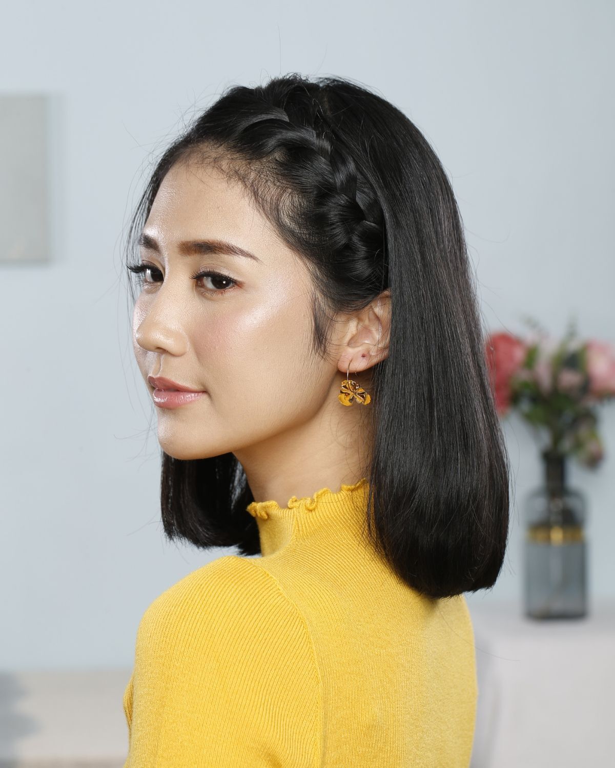 Kiểu tóc trẻ trung đi đám cưới: Tóc ngắn tết mái