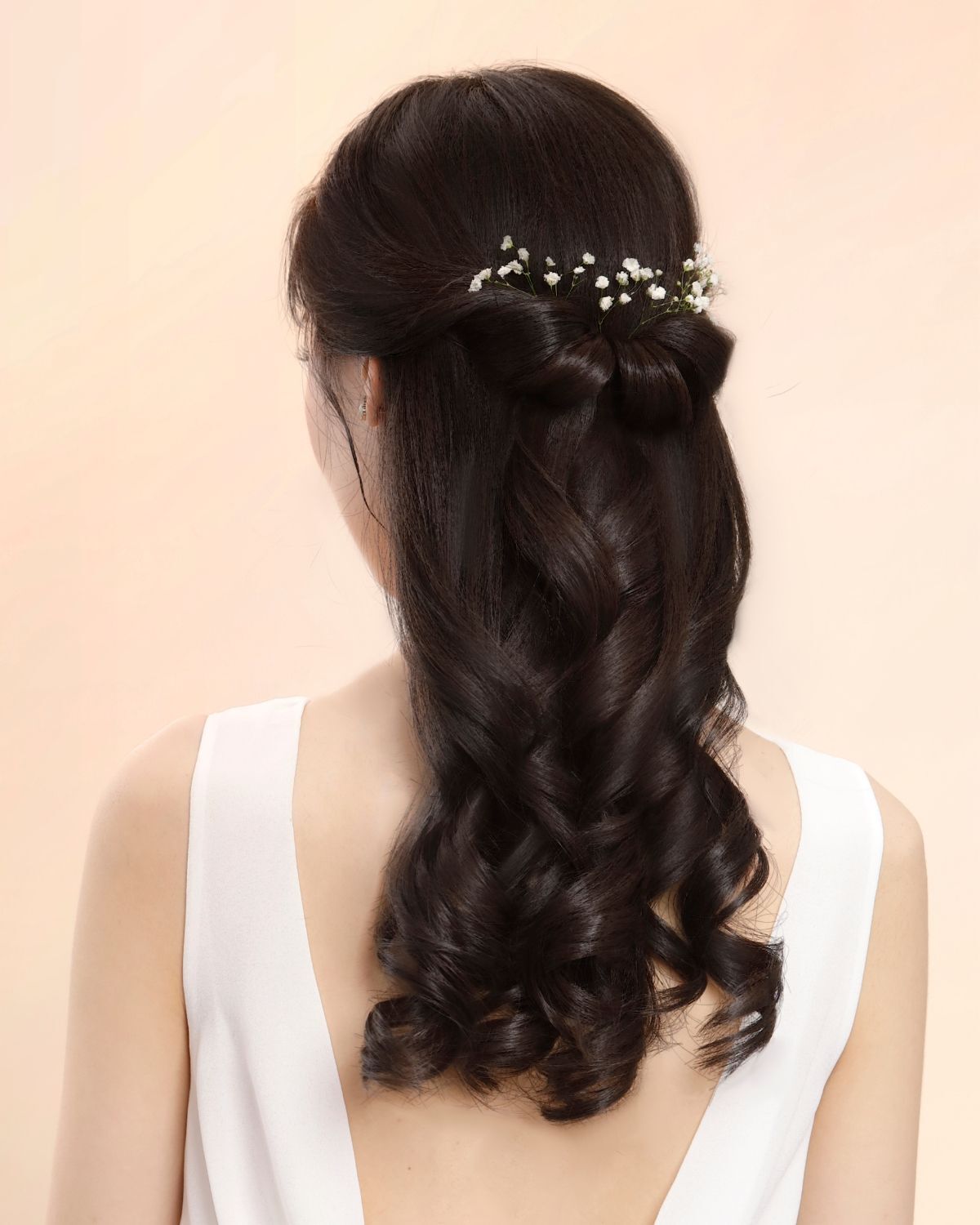 Tóc buộc nửa đầu
