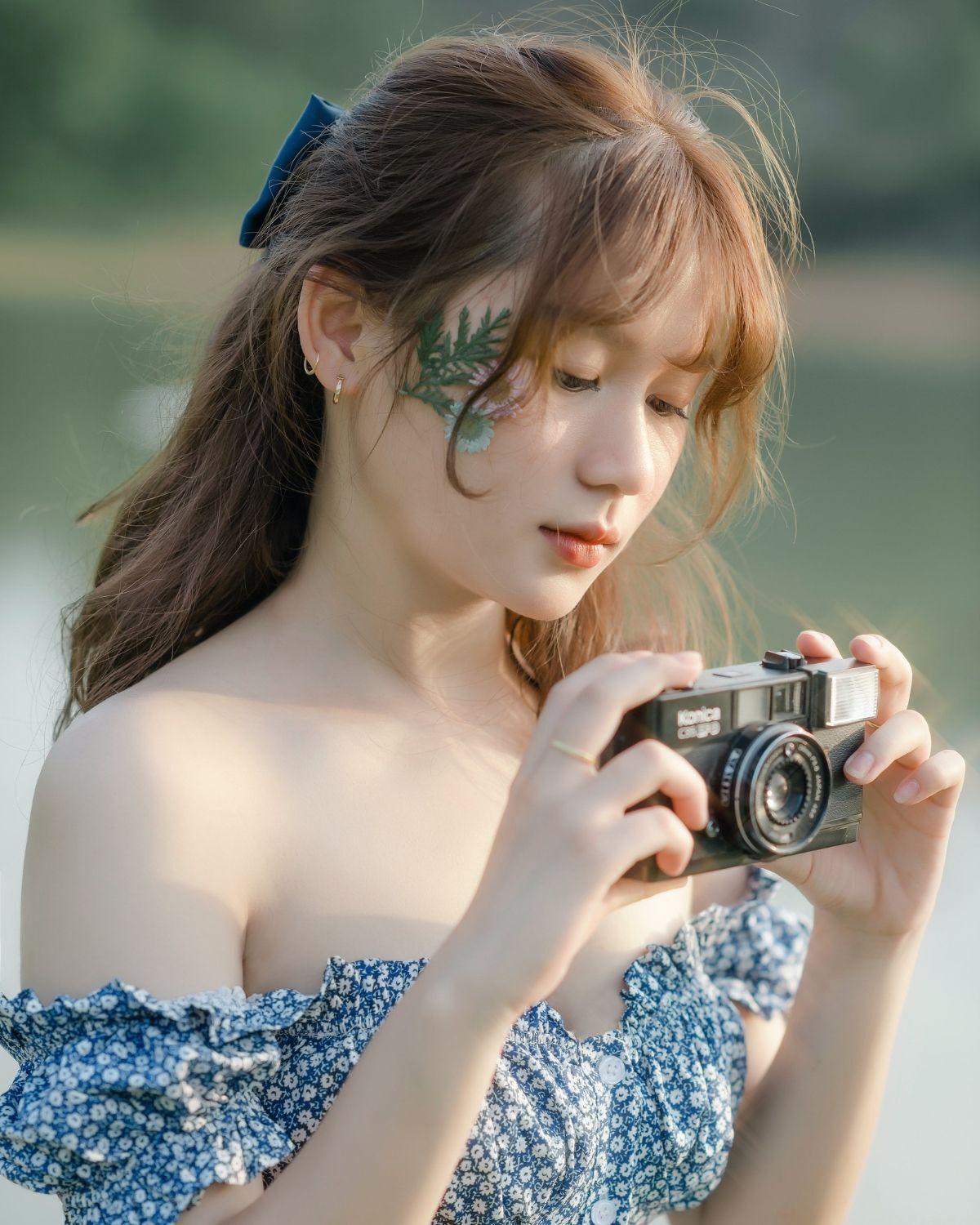 Tóc buộc nửa đầu