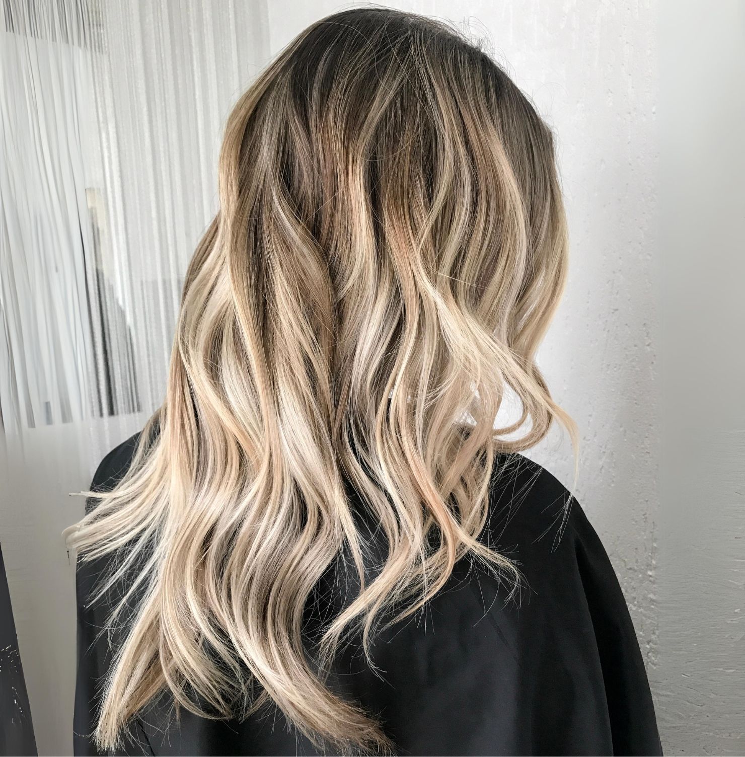 Tóc balayage màu bạch kim