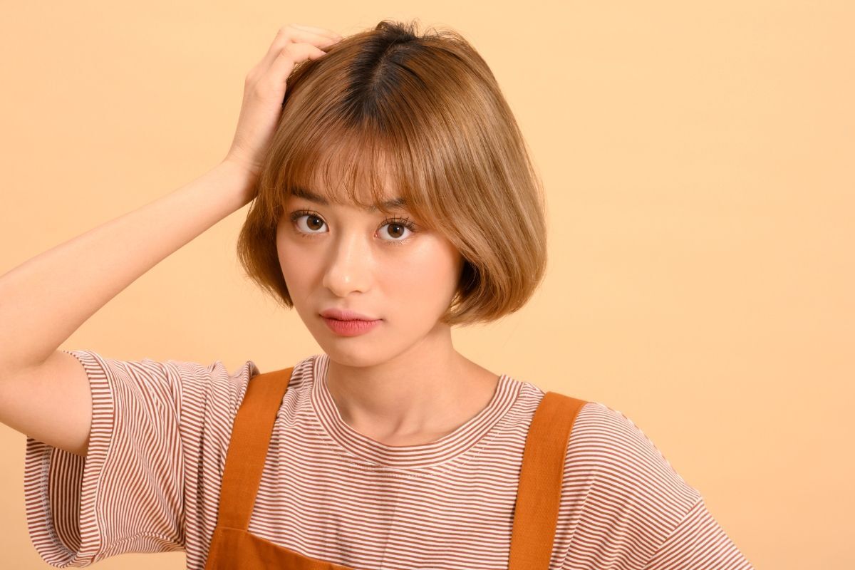 Kiểu tóc ngắn nữ mặt tròn duỗi cúp