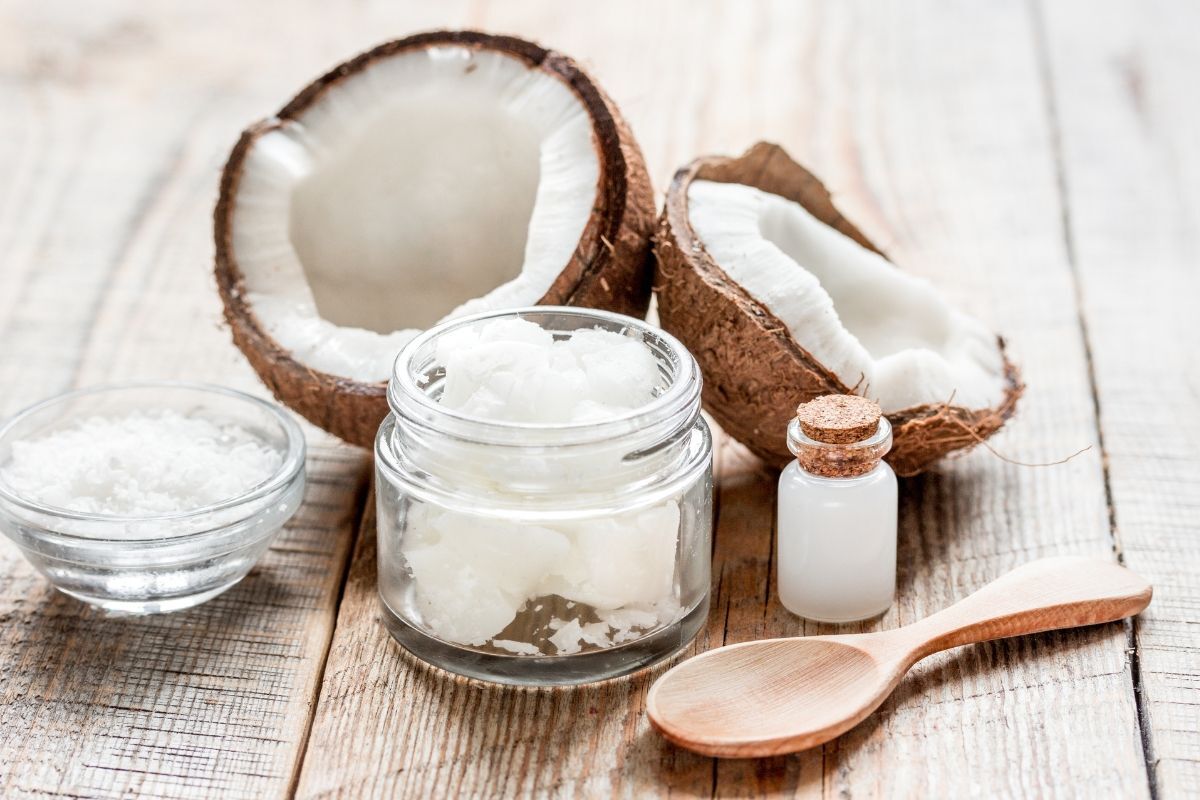 Cách giúp tóc nhanh dài bằng dầu dừa