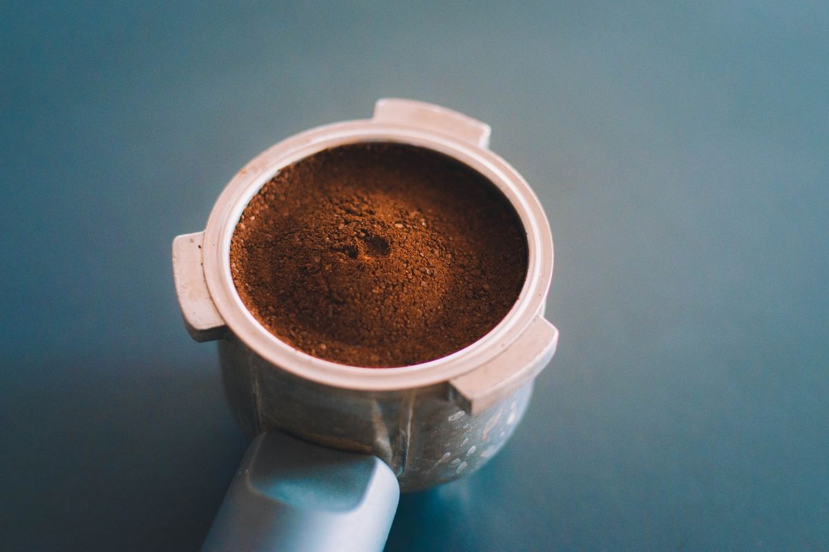 Cách làm tóc nhanh dài bằng bã cà phê