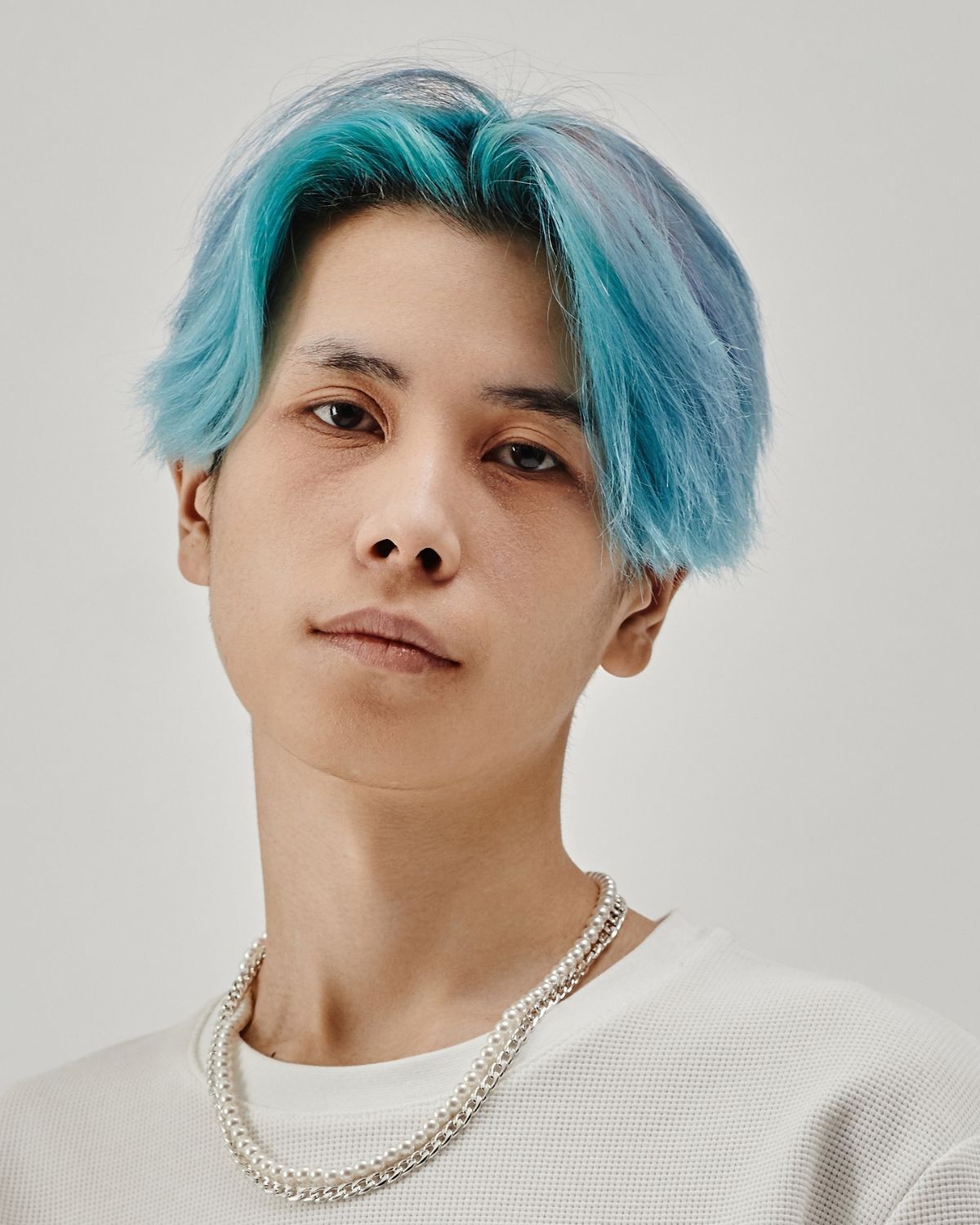 Màu tóc nam đẹp 2024: Xanh dương