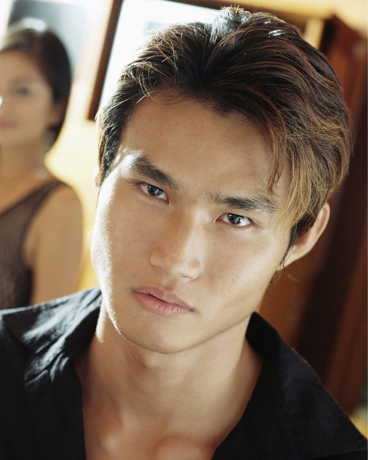 Màu tóc nam đẹp 2024: Tóc highlight