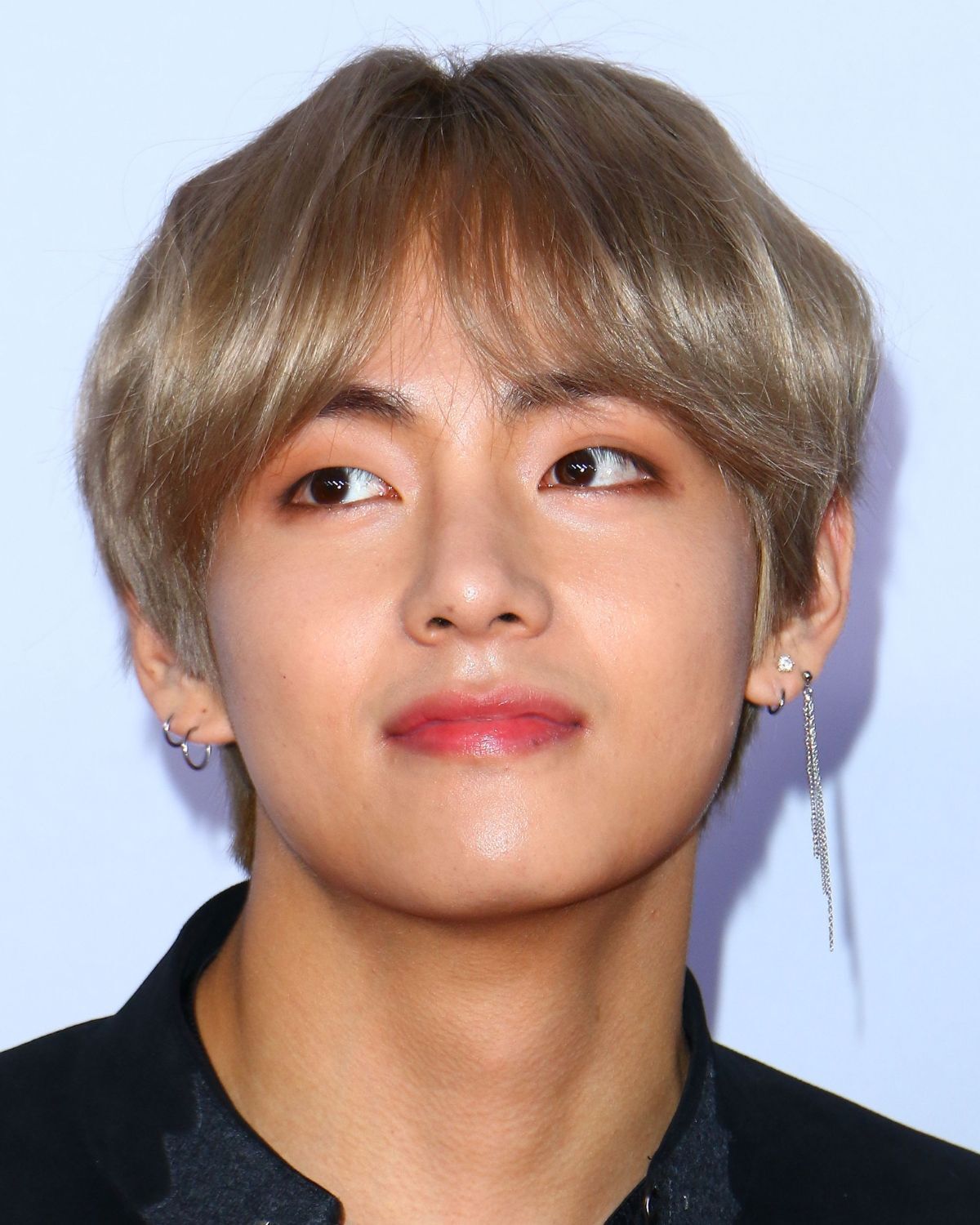 Màu tóc nam đẹp thịnh hành 2024: Nâu trà sữa