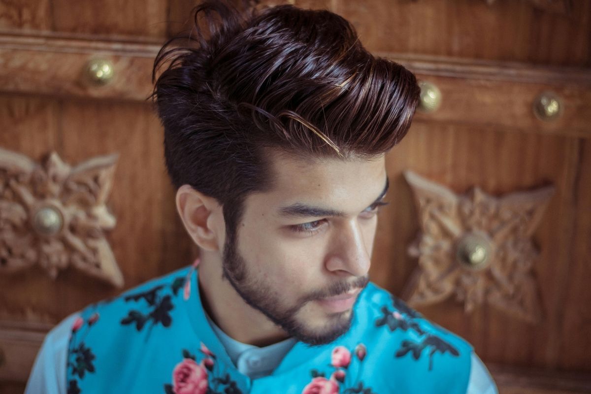 Màu tóc nam đẹp 2024: Nâu ánh tím