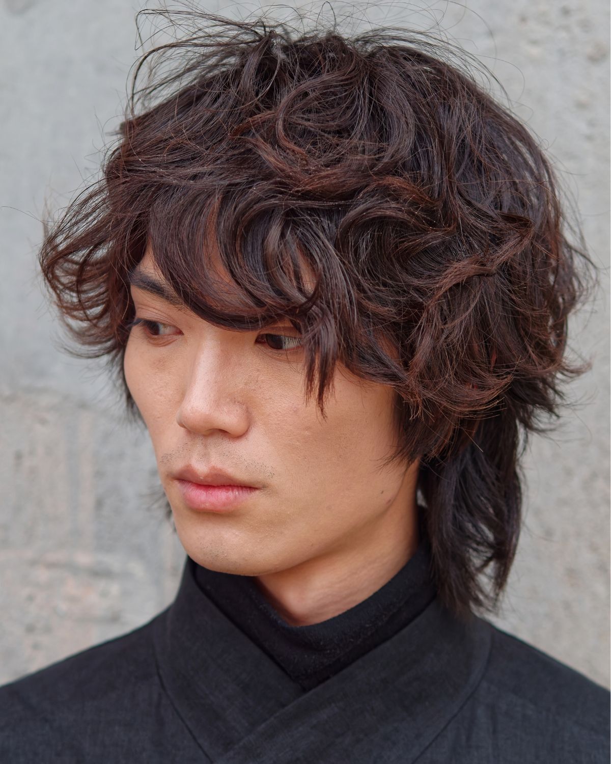 Màu tóc nam đẹp 2024: Nâu socola