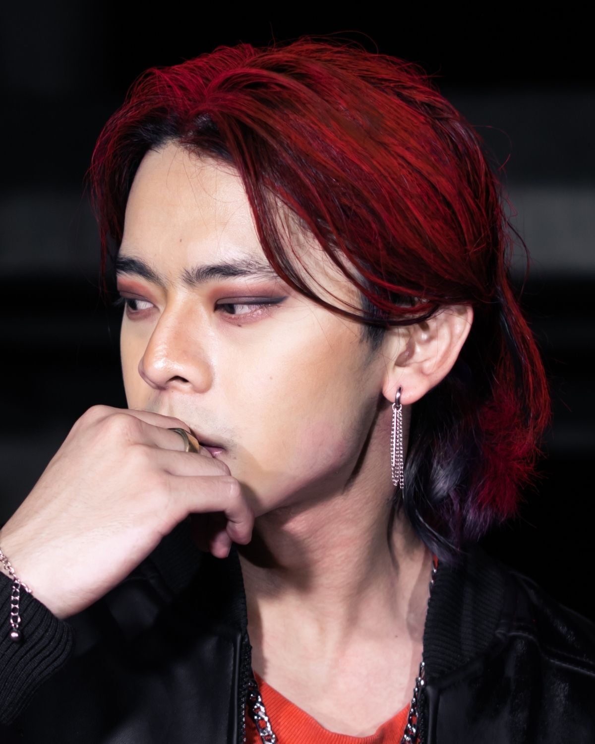 Màu tóc nam đẹp 2024 nổi bật: Màu đỏ