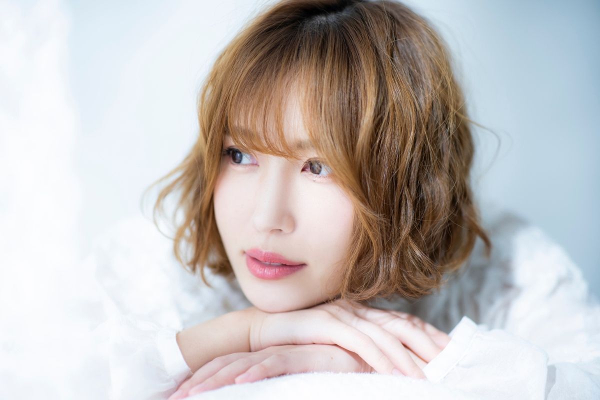 Tóc bob ngắn xoăn lơi