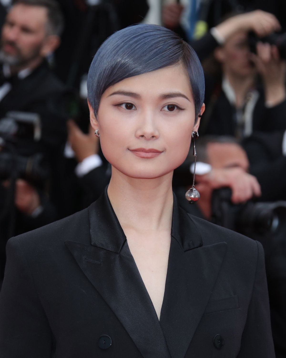 Màu nhuộm xanh đen ánh khói