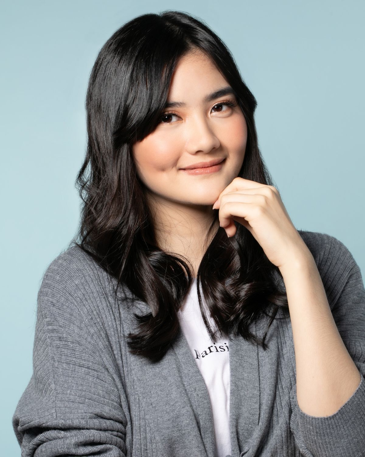 Tóc mái bay cho mặt tròn