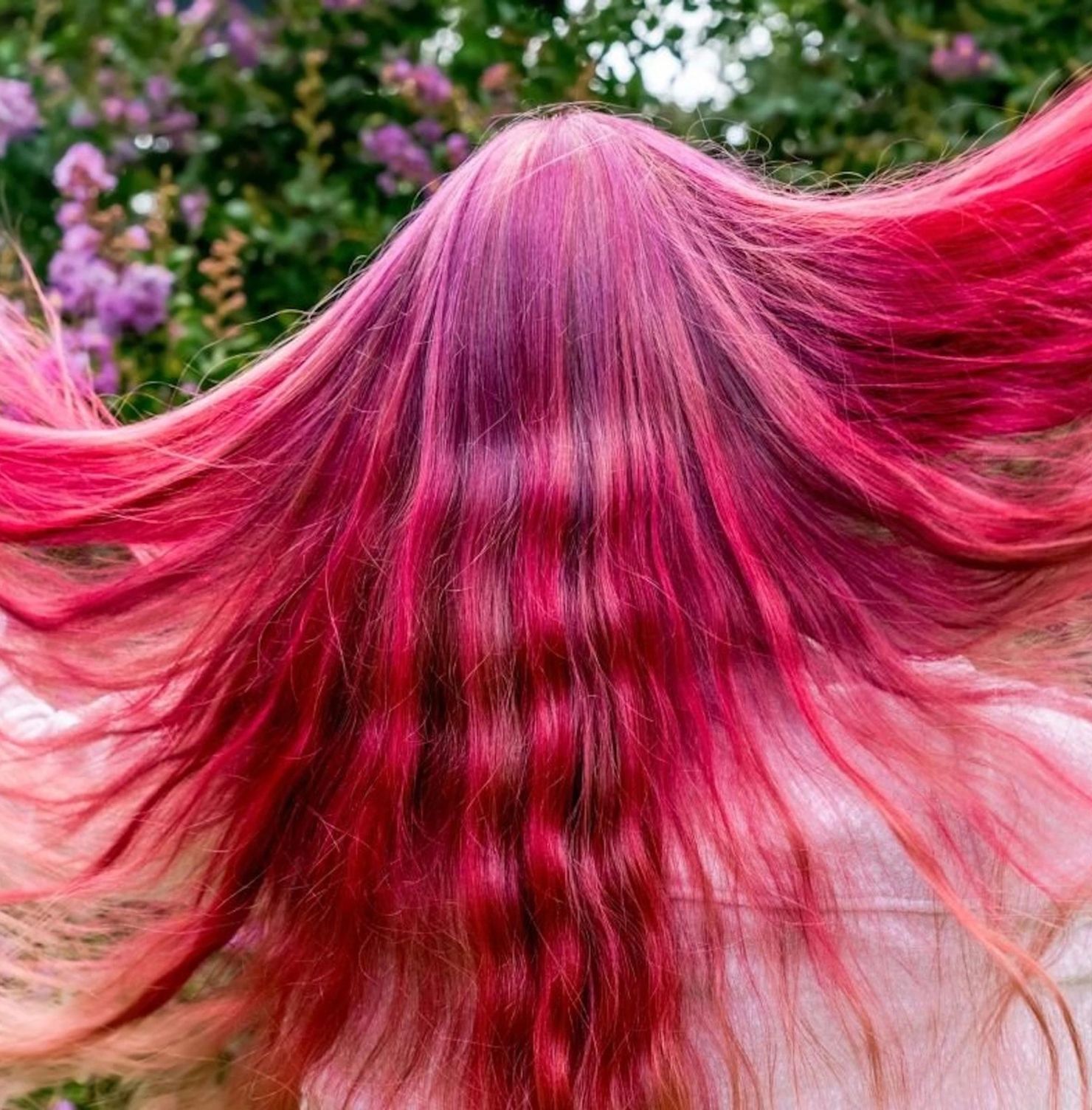 Tóc màu phúc bồn tử ngả màu đỏ hồng