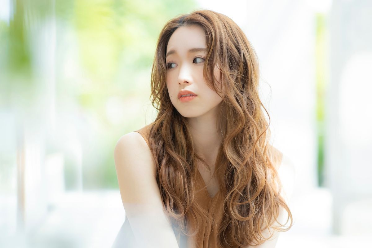 Tóc mái bay chia ngôi giữa