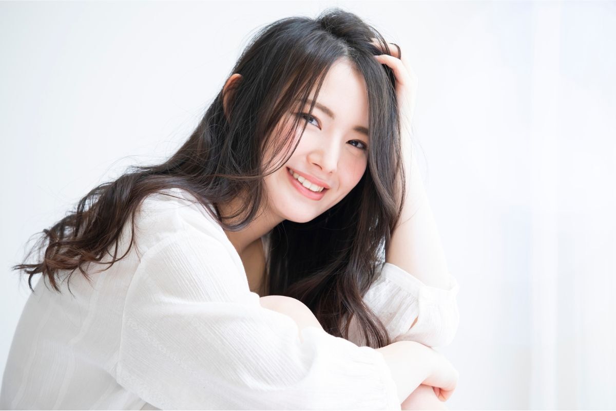 Tóc layer uốn sóng lơi mái bay 2024