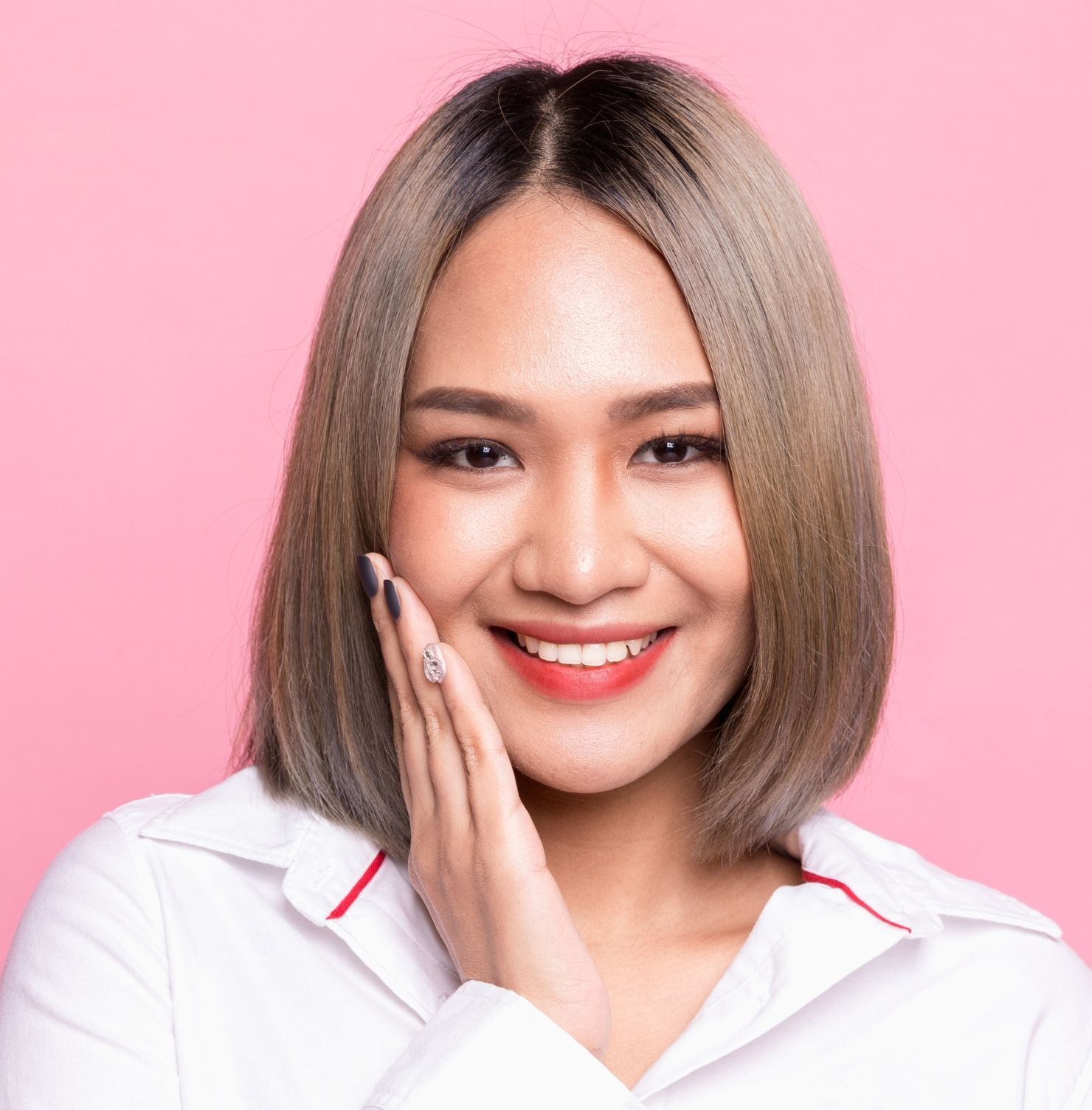 Tóc bob duỗi ngang vai