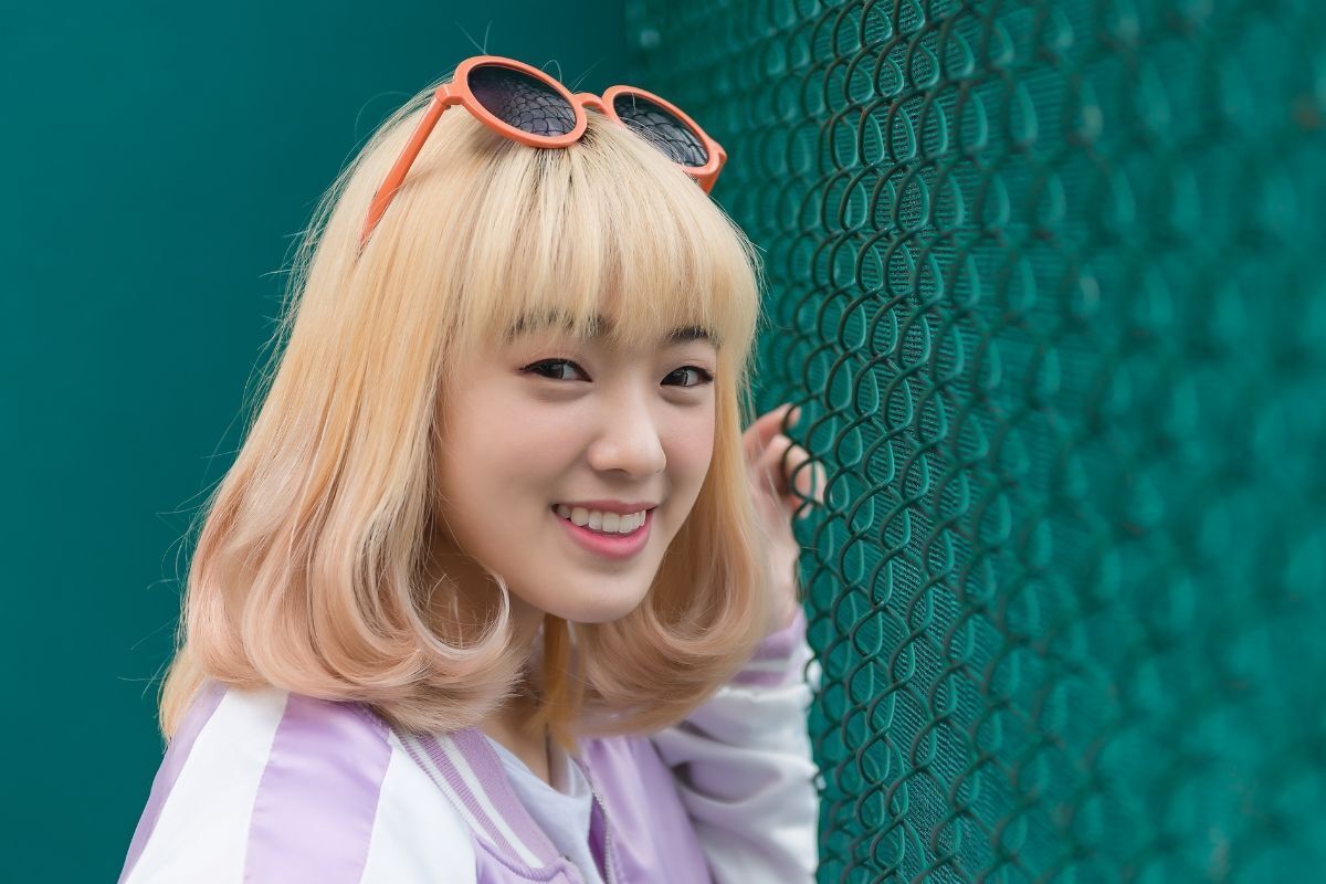 Uốn lạnh cúp đuôi chữ C cho tóc ngắn