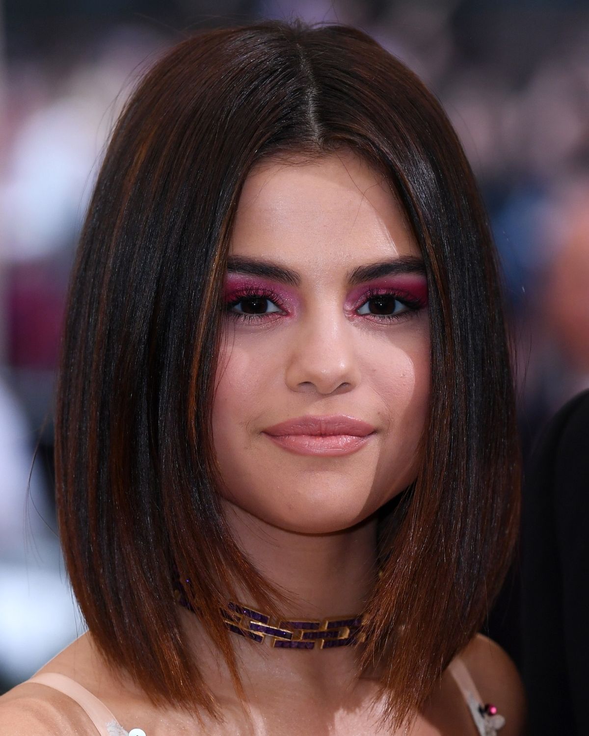Tóc lỡ kiểu tóc lỡ đẹp cho mặt tròn nữ diễn viên ca sĩ Selena Gomez